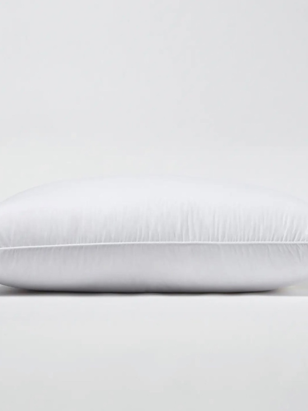NEW Quince Standard Medium Fill Premium Down Pillow $104